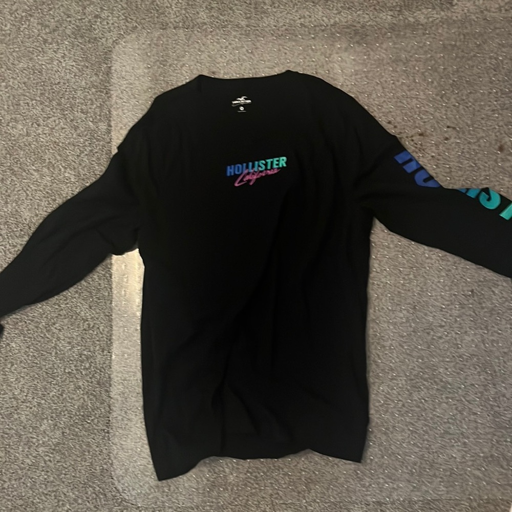 Holister long sleeve t shirt